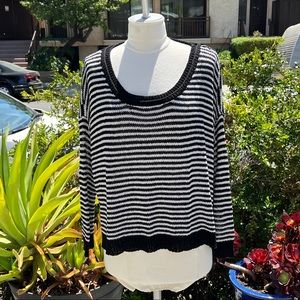ASTR Drop Shoulder Lightweight Sweater Top Small Excellent Pre-Owned Condition